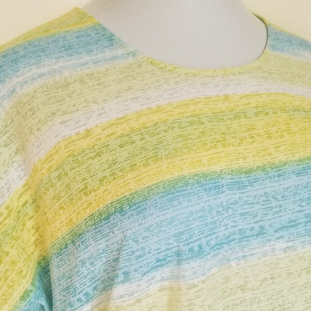 2 light and casual pullover tops Size 0X - Picture 7 of 8